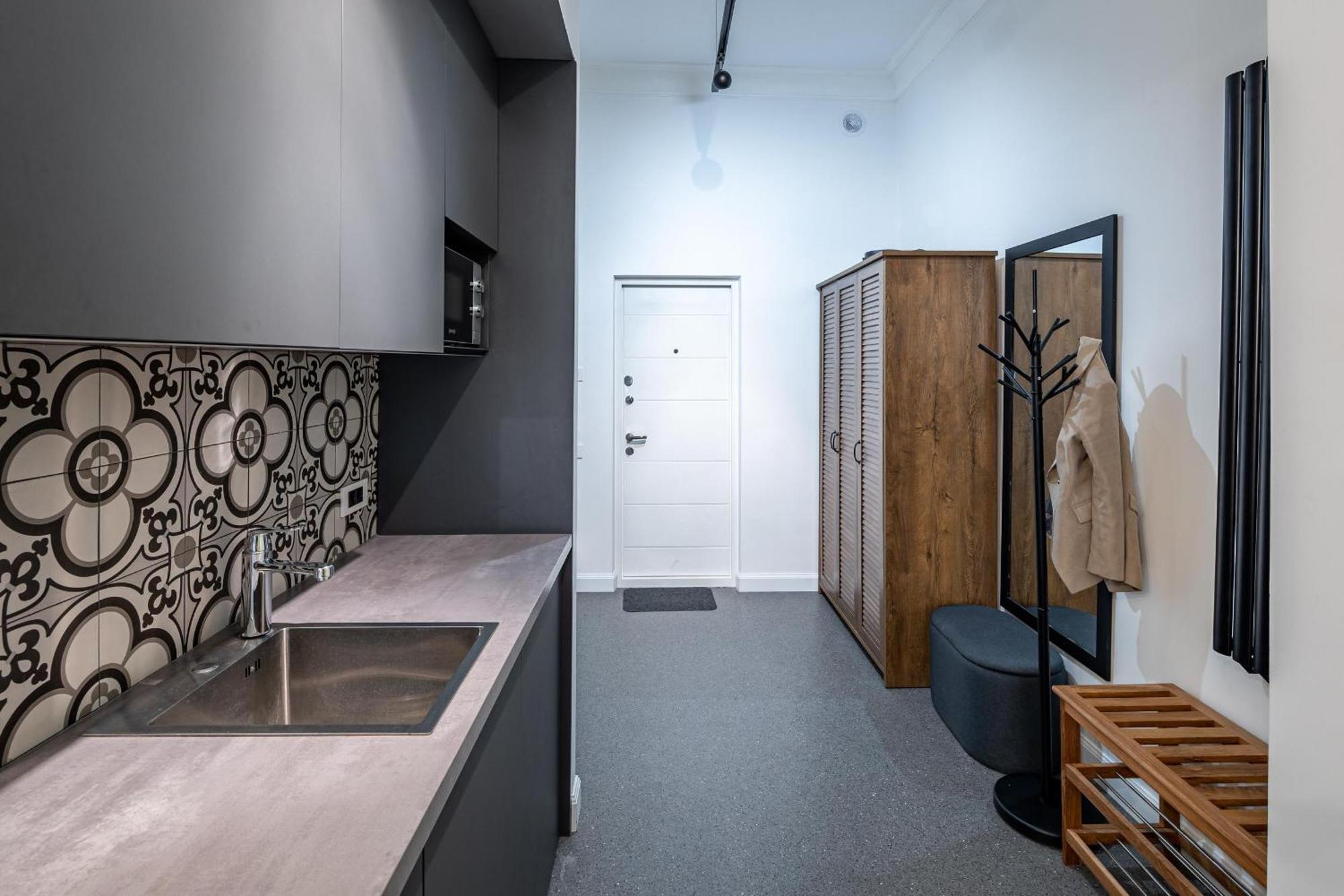 Apartamenty On Knyazya Romana Львов Экстерьер фото